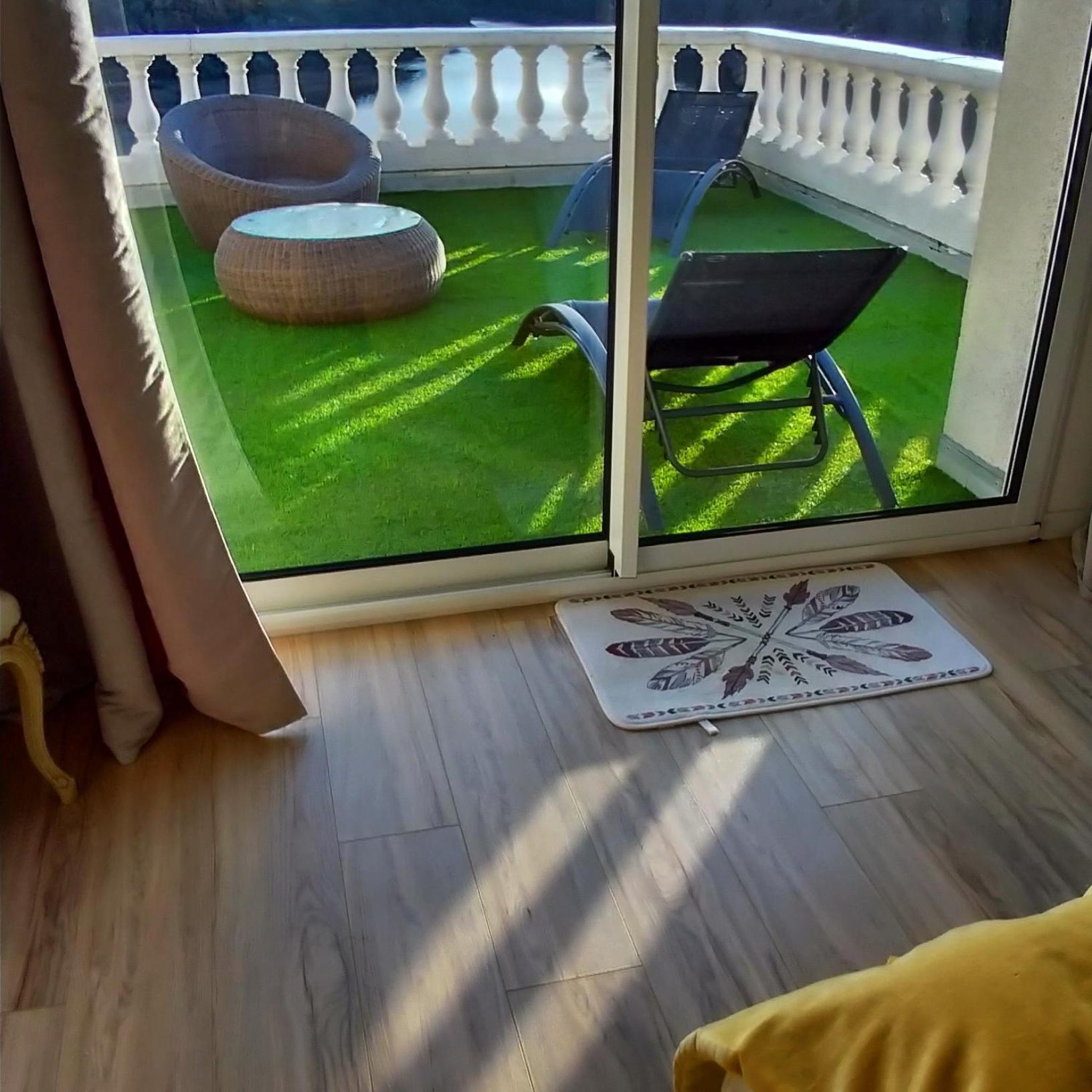 Ma Villa Au Bord De L'Eau Miremont  Luaran gambar
